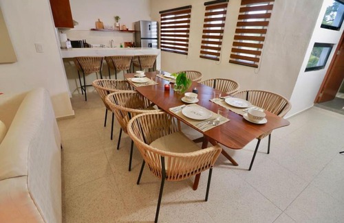 Colonia Adolfo Lopez Mateos Apartment | Casa Belcher (Ray's)
