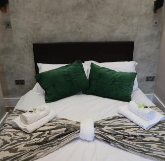 Sherborne Apartment | Casa Bella In Sherborne's Historic Quarterlocal