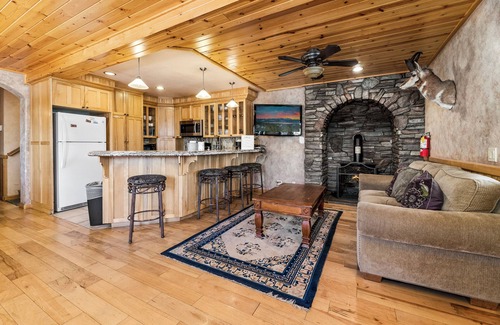 Big Bear City Cabin | Casa Bella