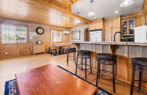 Big Bear City Cabin | Casa Bella