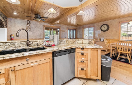 Big Bear City Cabin | Casa Bella