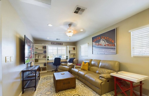 Arcadia House | Casa Bella - Walk to downtown Old Town Scottsdale!