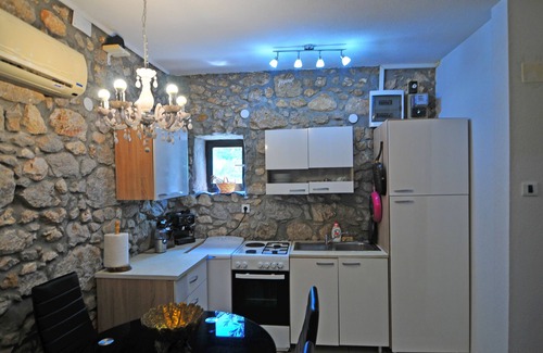 Milovcici House | Casa Bianca . Where nature meets mankind