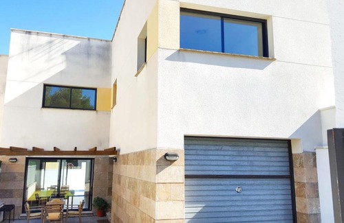 Calafell House | Casa Blanca