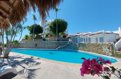 Las Playas Apartment | Casa Blanca Grand