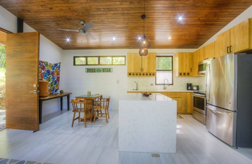 Playa Guiones House | Casa Blanca, Playa Guiones K Section Gem, short walk to the beach.