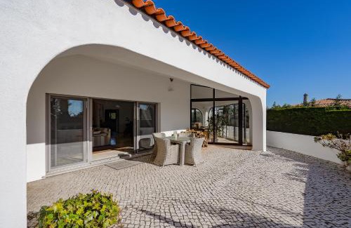 Mato Serrao Villa | Casa Blanca