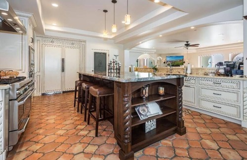 Carpinteria House | Casa Blanca