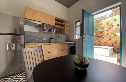 Americana House | Casa Blanco by Barrio Mexico