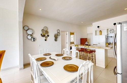 La Paloma House | Casa Borgoña 40 - Playa Arcangel