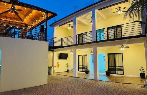 Barra de Colotepec Hotel | Casa Brevard