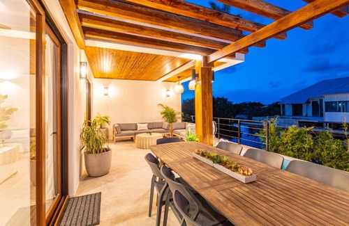 San Pedro Villa | Casa Brisa & The PoolClub at Mahogany Bay!
