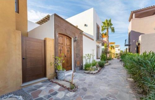 Nopolo House | Casa Brisas del Mar
