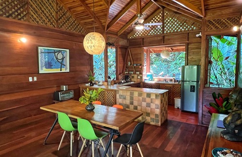Cocles Villa | Casa Bromelia: authentic deluxe rainforest experience in a treehouse style villa