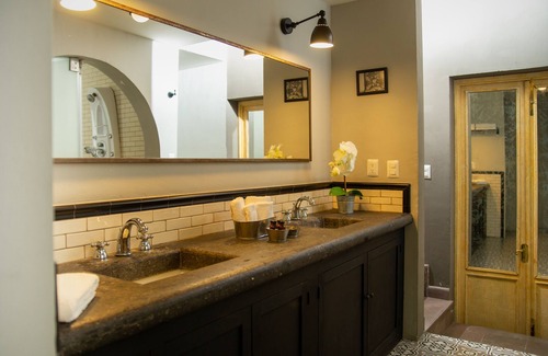 La Cruz Hotel | Casa Brunella Hotel Boutique