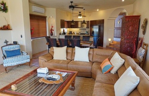 Cabo Bello Villa | Casa Bugambilias - 4 Bedroom Villa in Santa Carmela, NEW Private Pool!