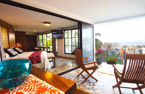 Romantic Zone Hotel | Casa Cúpula Luxury LGBT Boutique Hotel