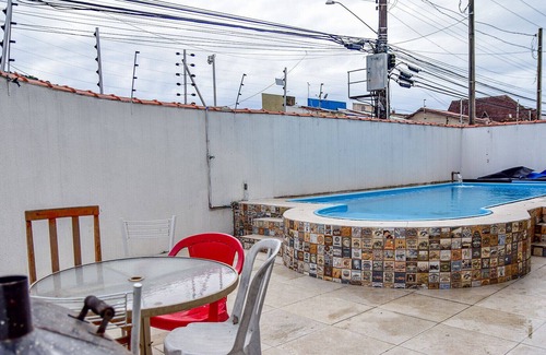 Jardim Praiano House | Casa c Piscina e Churrasq próx a Praia - Guarujá
