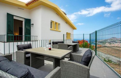 Santa Maria Maior Villa | Casa Caminho do Palheiro - Funchal