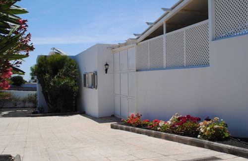 La Asomada House | Casa Canaria, with superb, wifi, swimming pool (8X4m) for 2 to 6 people