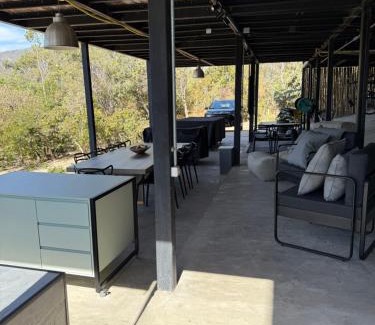 Cavalcante House | Casa Capim Limão