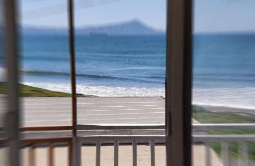 Ensenada House | Casa Capitan - BEACHFRONT living