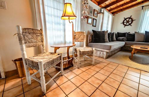 Ensenada House | Casa Capitan - BEACHFRONT living