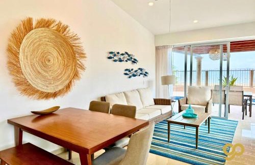 El Centenario House | Casa Caracol Beachfront and Private Pool Villa