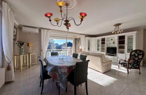 Brive-la-Gaillarde Apartment | Casa Cardinal-Grand T3 secteur HôpitalCentreVille