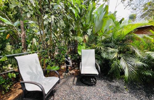 Las Lomas Apartment | Casa Cariad ,Home away from home by Playa Bejuco