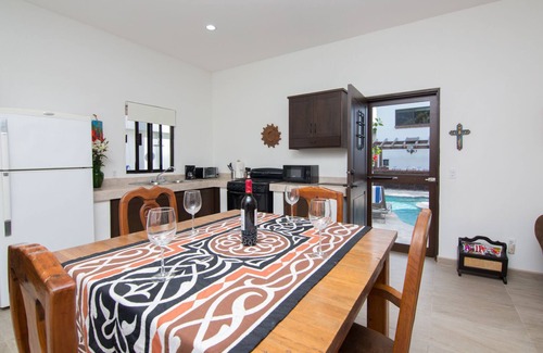 El Pescadero House | Casa CascadaCerritos Pool casita private Oasis only mins to the beach nest 2012