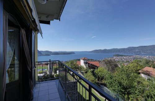 Arizzano Apartment | Casa Casey