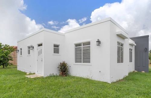 Aguacate House | Casa Catalina- 3 bdr house in Aguadilla