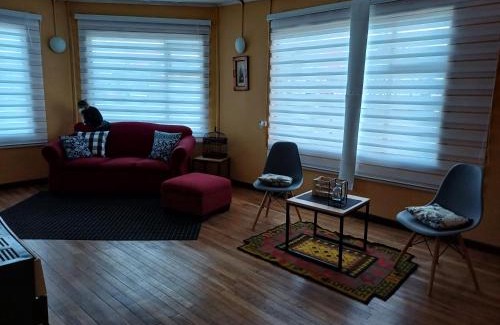 Punta Arenas House | Casa Celeste