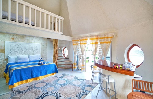 Ek Balam Village Bed & Breakfast | Casa Cenote Hotel - Cenote and Ocean Front King Suite
