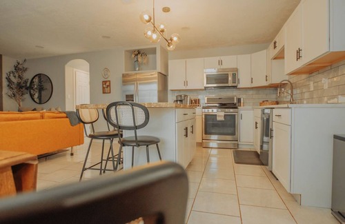 Westgate Heights House | Casa Cerrillos+Hot Tub+Pet Friendly+No Pet Fee!