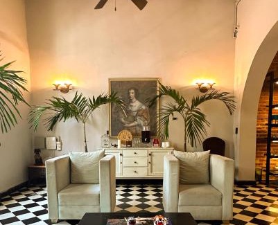 Historic Center Hotel | Casa Charlotte - Alma Hotels