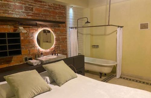 Historic Center Hotel | Casa Charlotte - Alma Hotels
