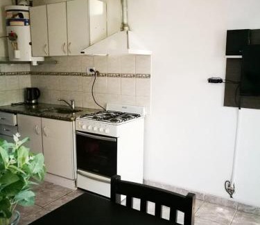 Neuquen Apartment | Casa check in Dpto 2 a 4 pers