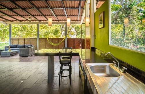 Yelapa Apartment | Casa Cielo Rojo - Yelapa Treetop House with AC