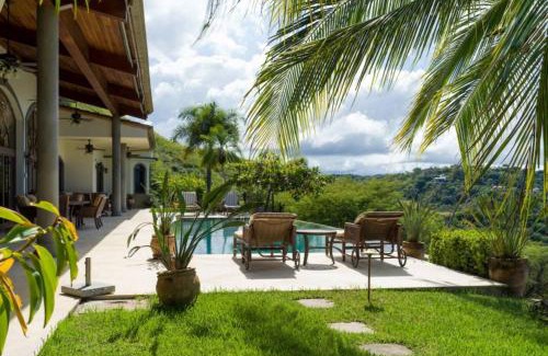 Playa Hermosa House | Casa Cinco Sinsontes