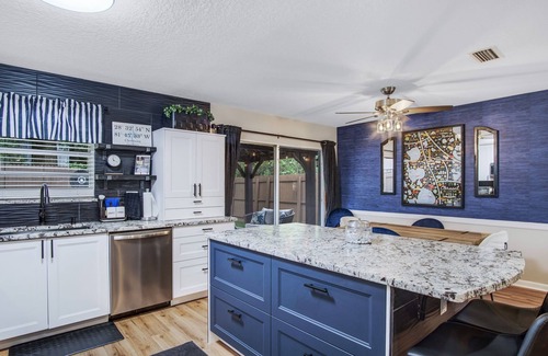 Clermont House | Casa Citrus -Near Downtown Clermont, NTC, Chain of Lakes, and area attractions