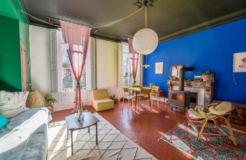 Forcalquier Apartment | casa Colorada centrale avec balcons