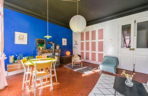 Forcalquier Apartment | casa Colorada centrale avec balcons