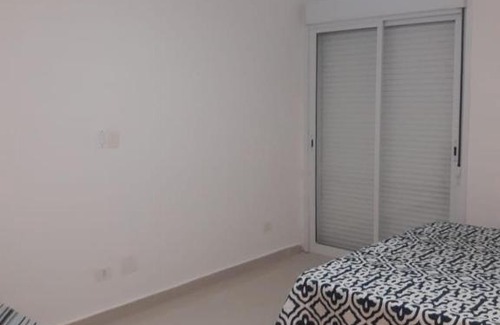 Jardim Virginia House | Casa com piscina a 150m da praia da Enseada