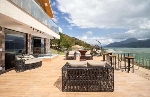 Mangaratiba House | Casa com Piscina Aquecida, Churrasqueira e Vista
