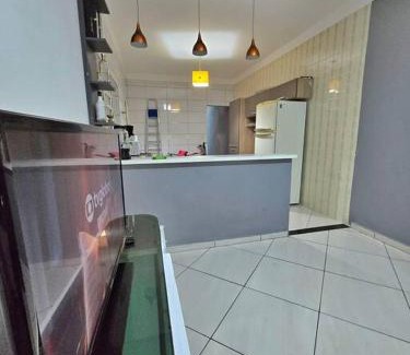 Maracana House | Casa com Piscina Cascata Na Praia Grande