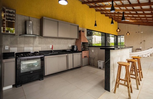Alexania House | Casa com piscina, churrasq e Wi-Fi em Alexânia/GO
