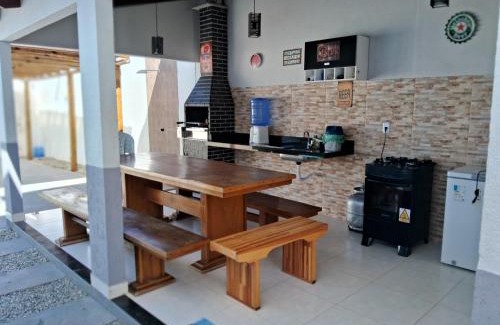 Prado House | Casa com piscina e espaço gourmet a 30m da praia!