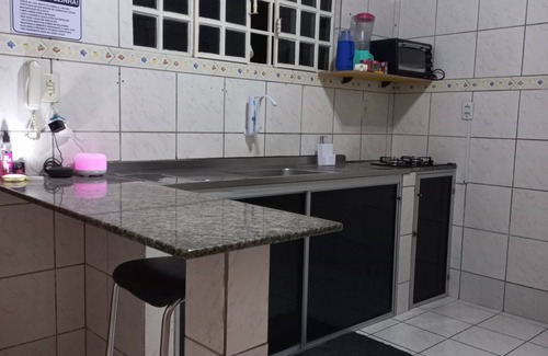 Cacari House | CASA COM PISCINA EM ÁREA NOBRE PRÓXIMO A PRAIA PARQUES RESTAURANTES E SHOPPING.
